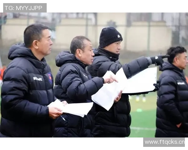 防守之星：探秘足球界那些令人瞩目的著名防守员传奇故事