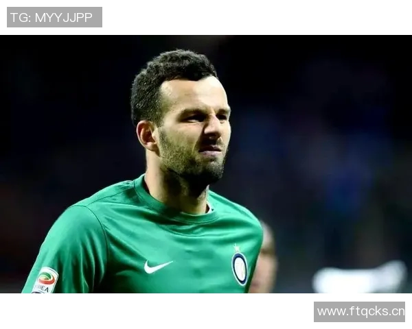 非洲足球场上的奇葩明星他们的传奇故事与风采揭秘